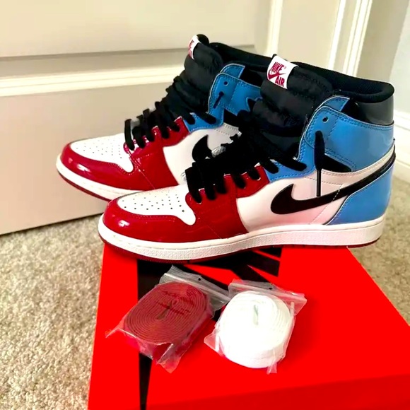 jordan 1’s size 9.5 - Picture 2 of 6
